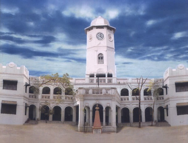 Rrmb Gujarati Higher Secondary School campus