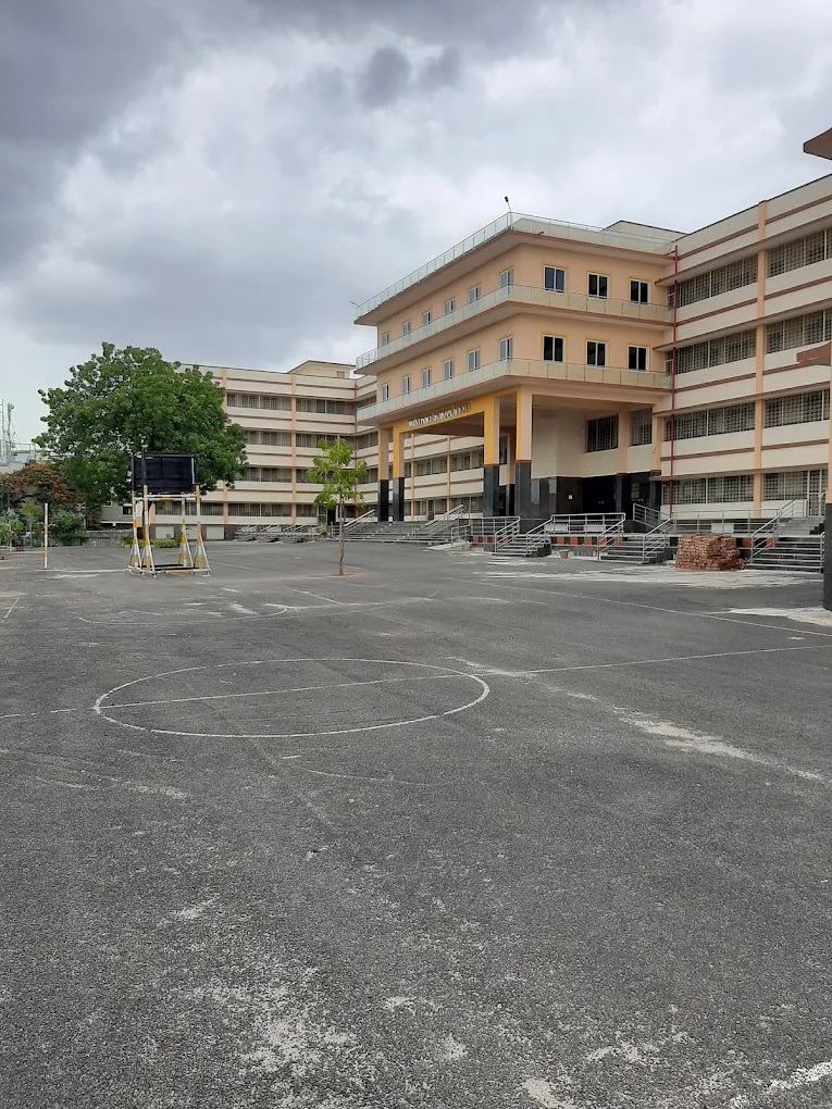 Montfort School campus