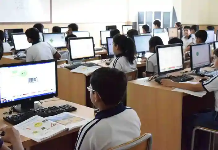 Jayshree Periwal High School campus 4