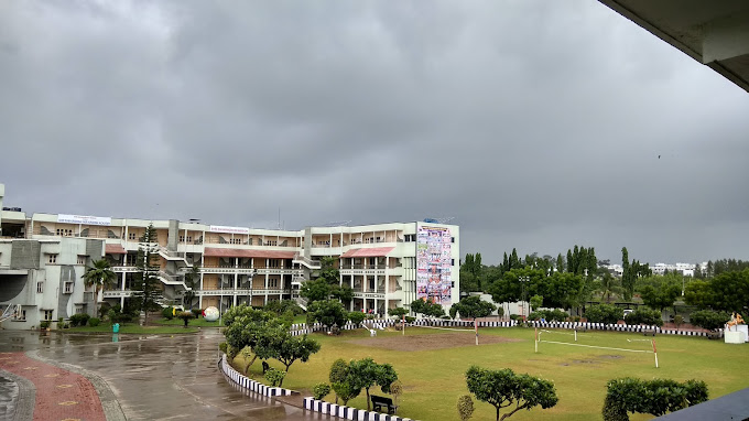 Shri Swaminarayan Mission School campus 1