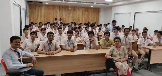 Shri Swaminarayan Mission School campus 4