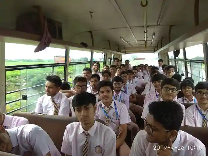 Shri Swaminarayan Mission School campus 3