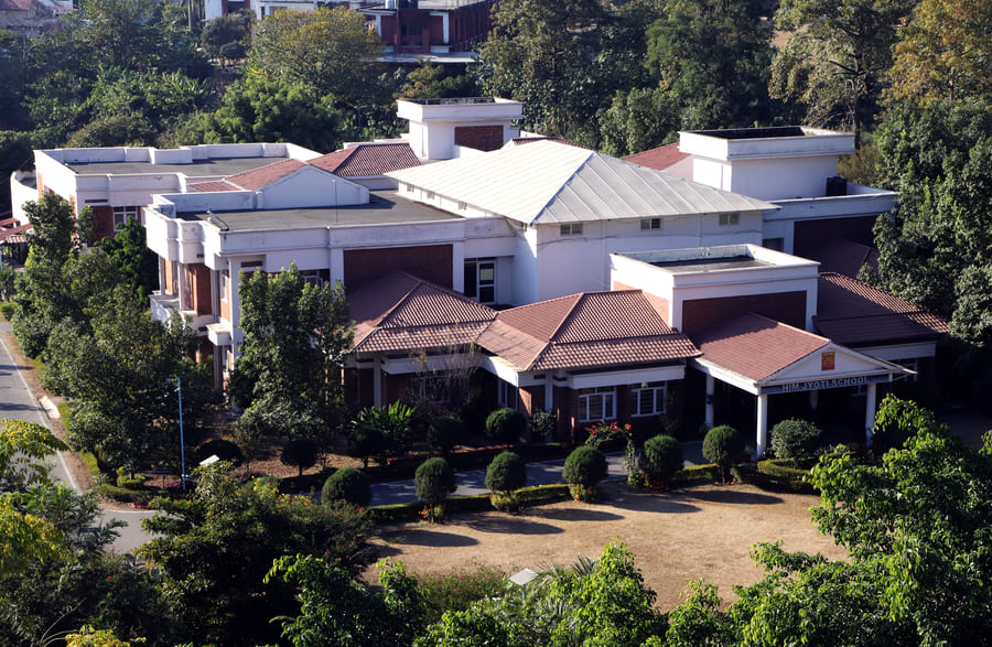 Him Jyoti School campus 1