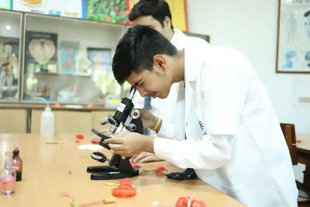 The Aryan School campus 4