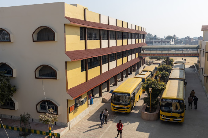 Parmeshwari Devi Dhanuka Saraswati Vidhya Mandir campus 1