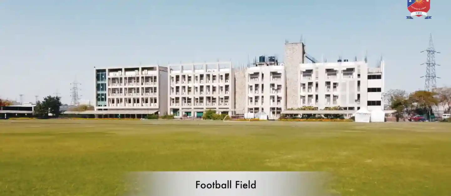 Neerja Modi School campus 4