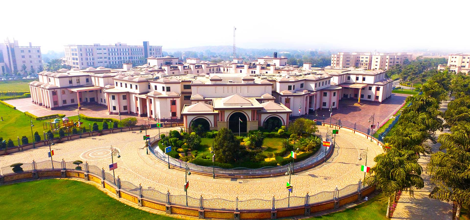 GD Goenka High School campus 1