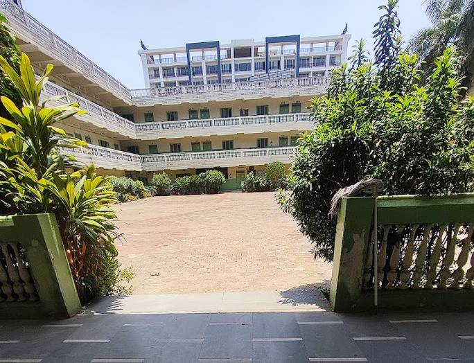 Ajmera Mukesh Nemichand Bhai English Medium School campus 5