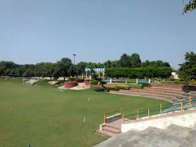 Rising Sun Public School campus 6