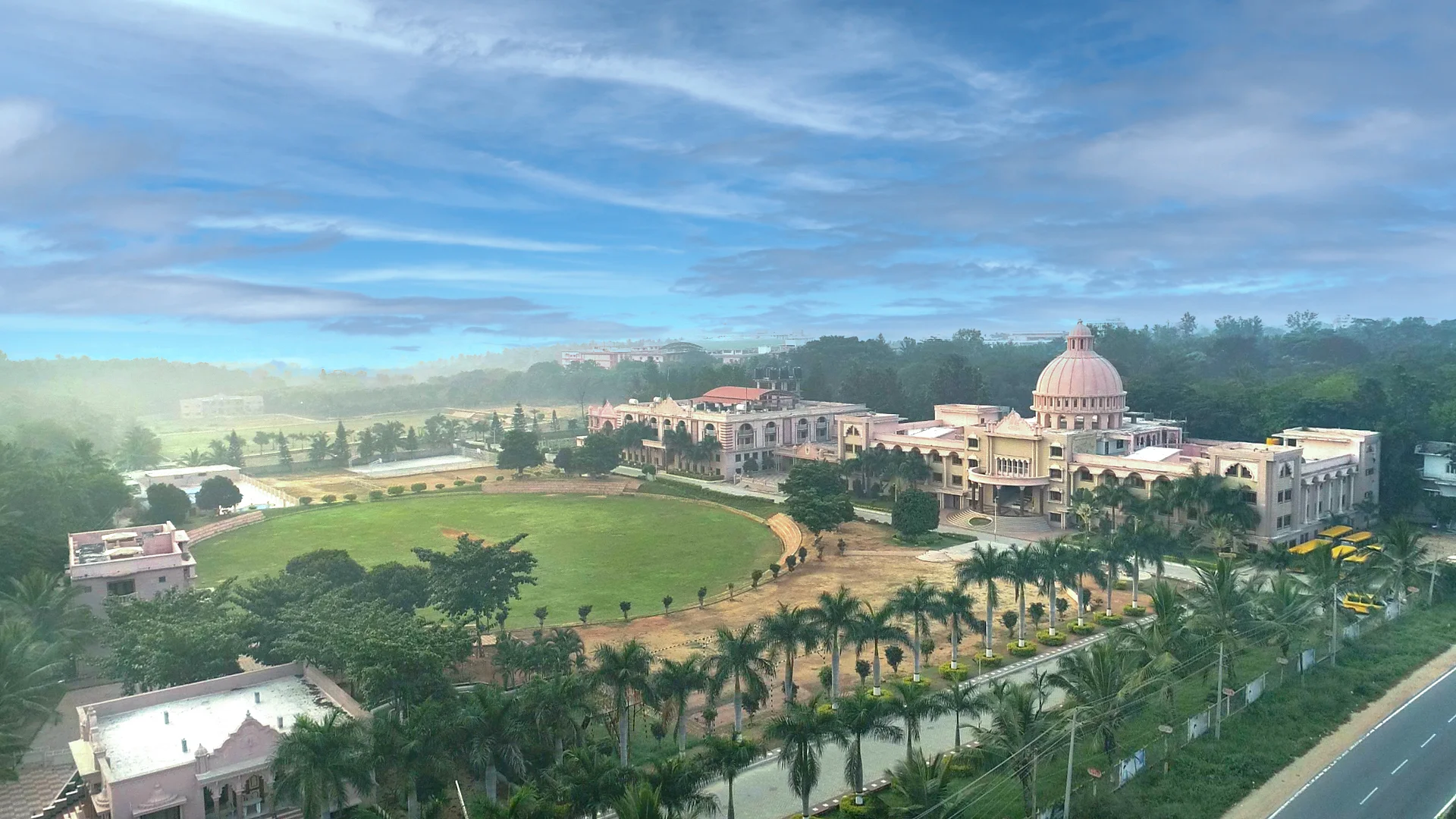Shree Swaminarayan Gurukul International School campus 1