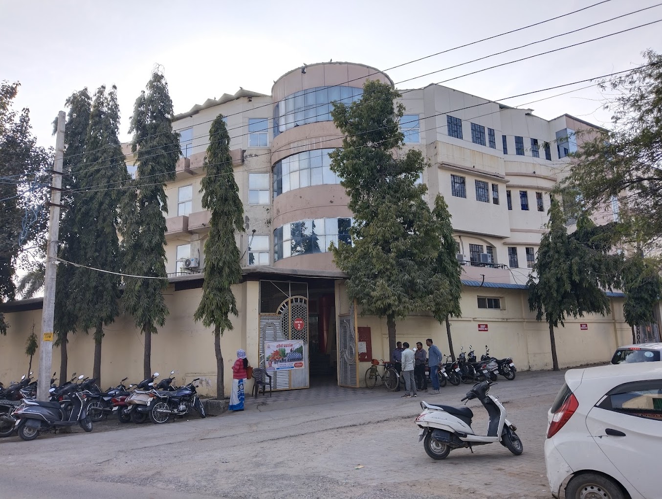 LBS School campus 4