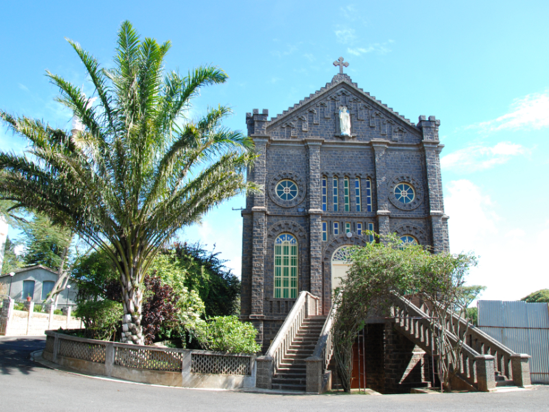 Montfort School campus 4