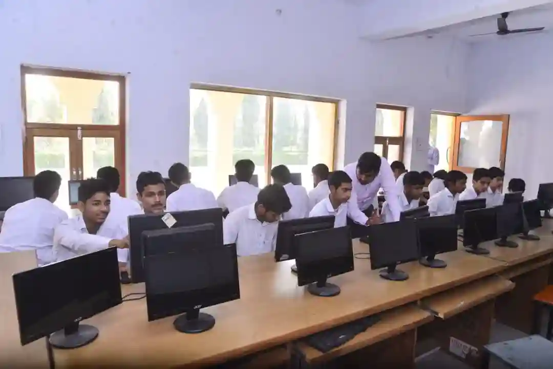 Gurukul Vishwabharti (Gurukul High School) campus 6