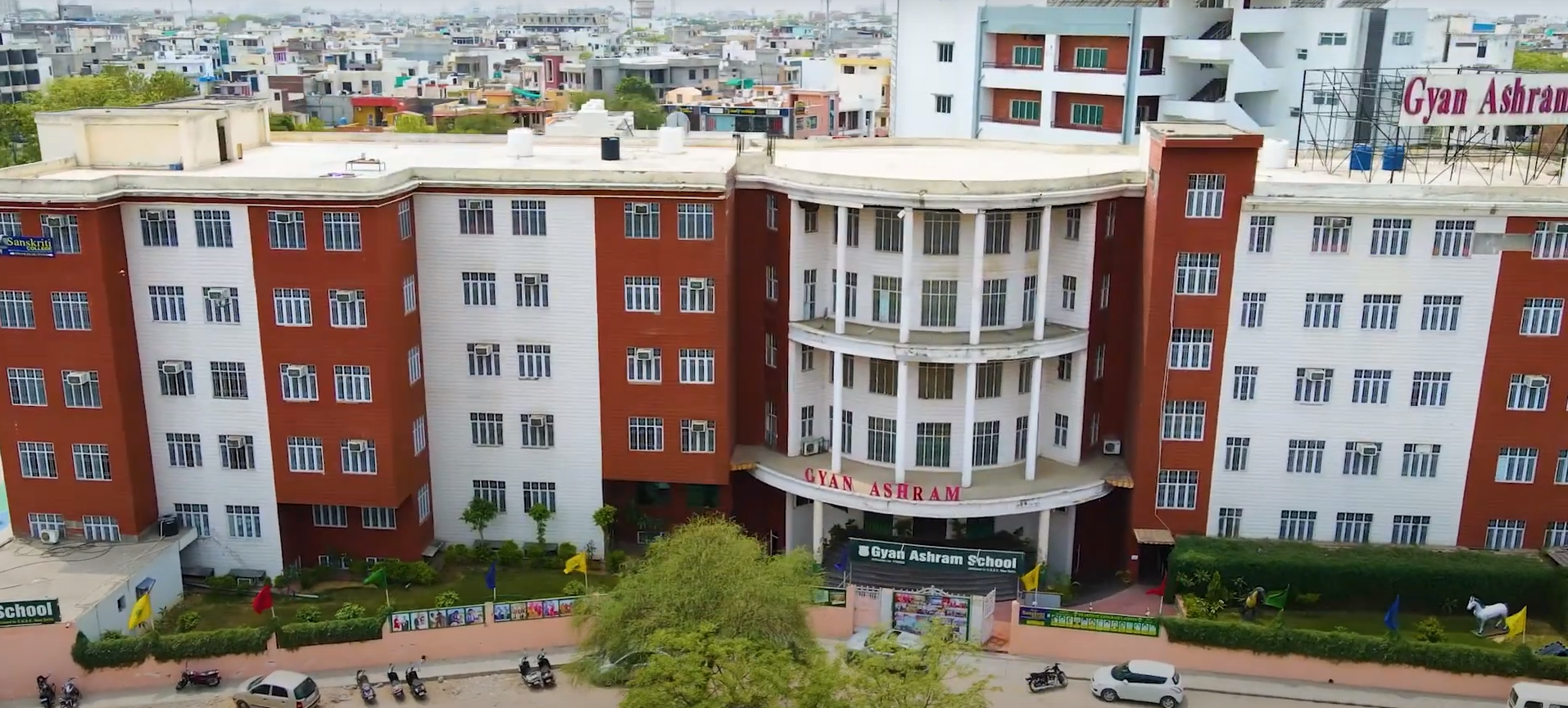 Gyan Ashram School campus 4