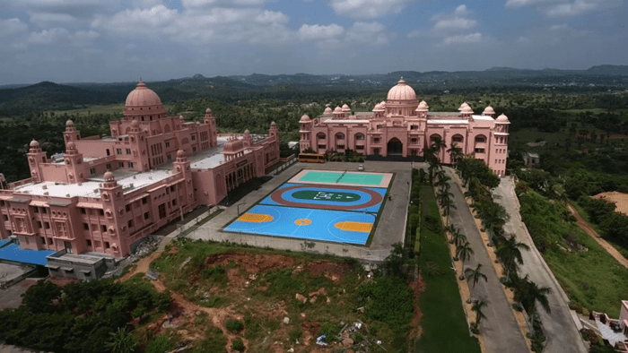 Shri Neelkanth Vidyapeeth International School campus 1