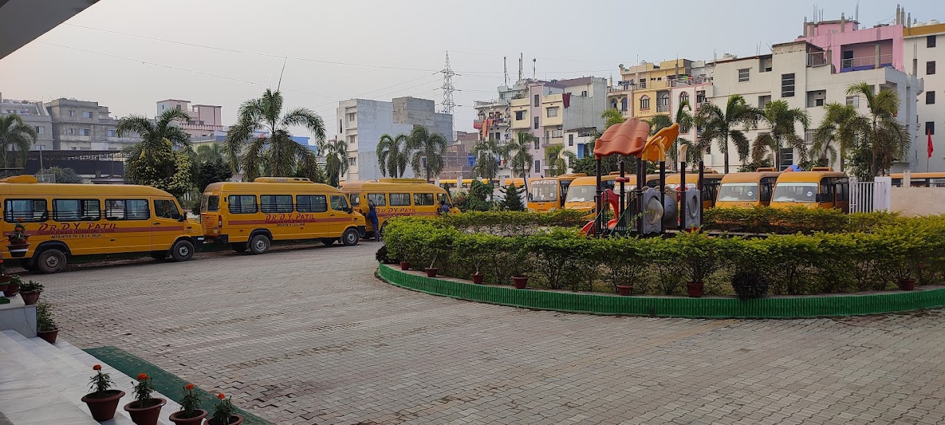 Dr. D Y Patil Pushapalata Patil International School campus 2