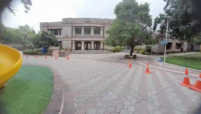 Mayoor School campus 2