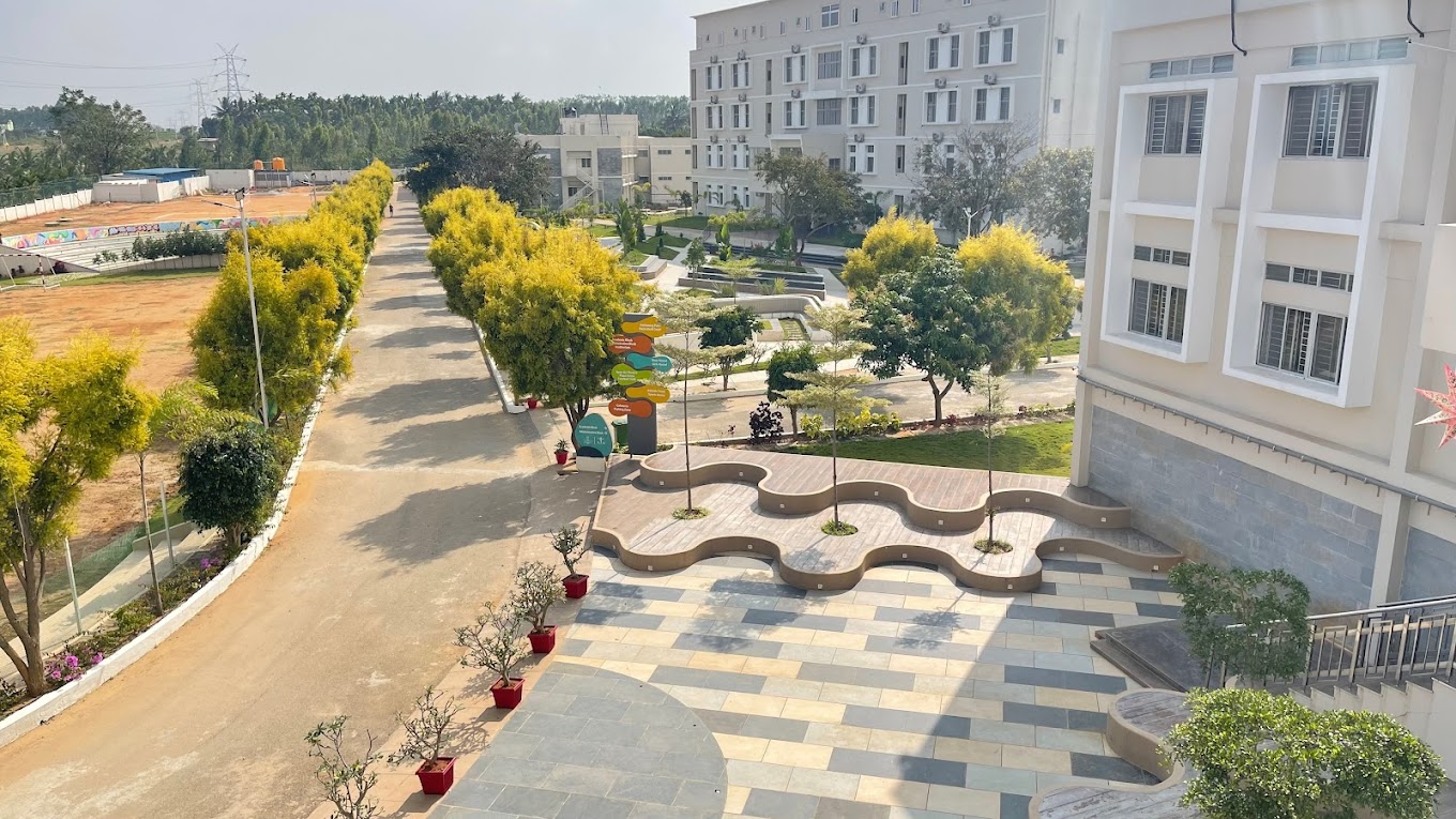 Emerald International School campus 1