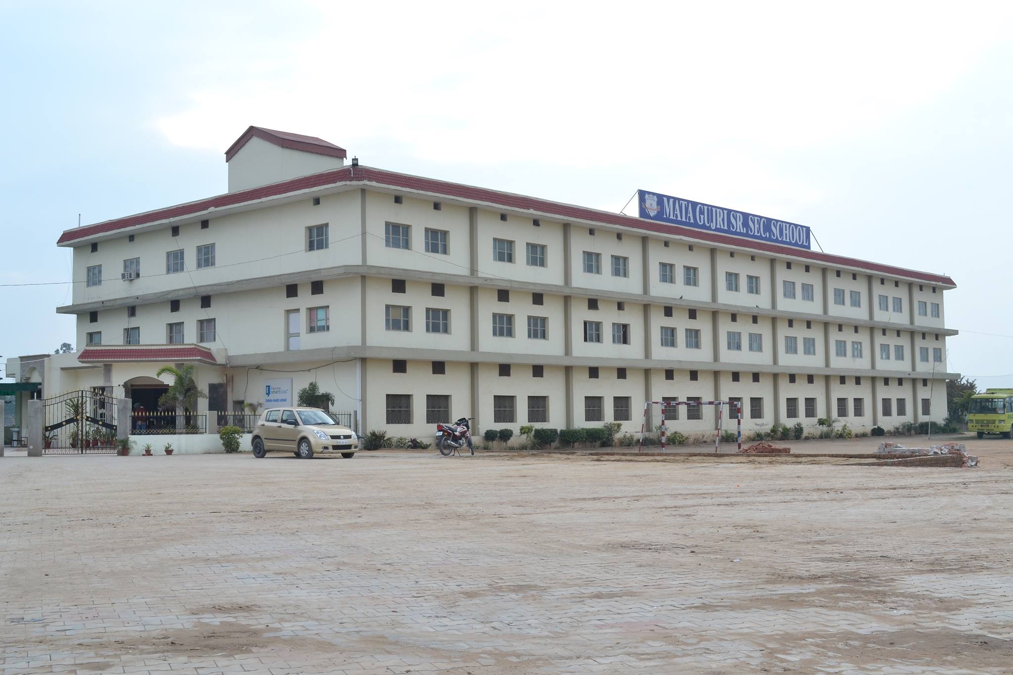 Mata Gujri Senior Secondary School campus 1