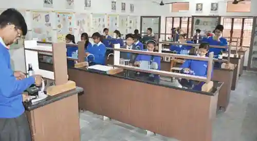 Viverly Public School campus 6
