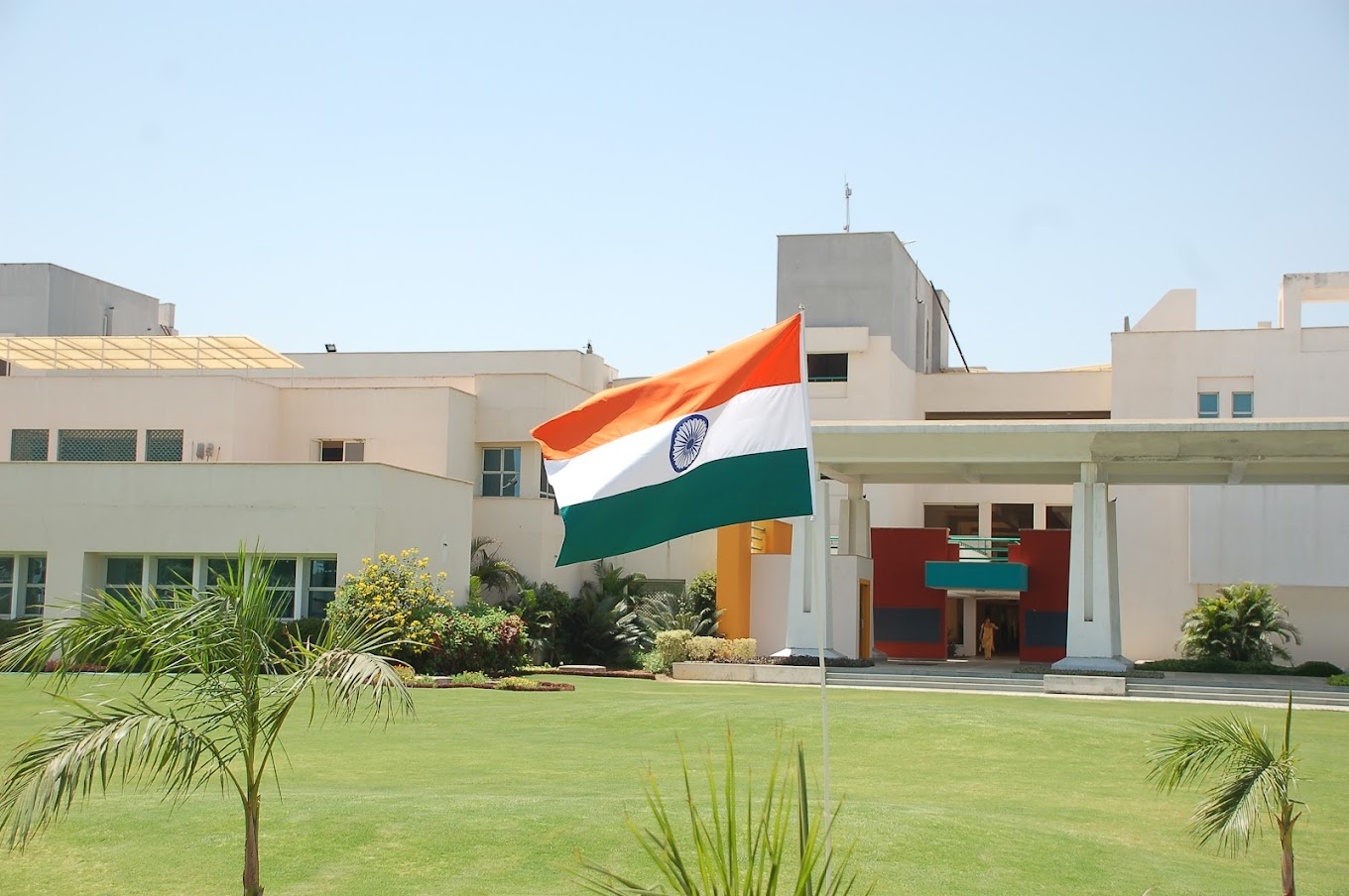 Navrachana International School campus 1
