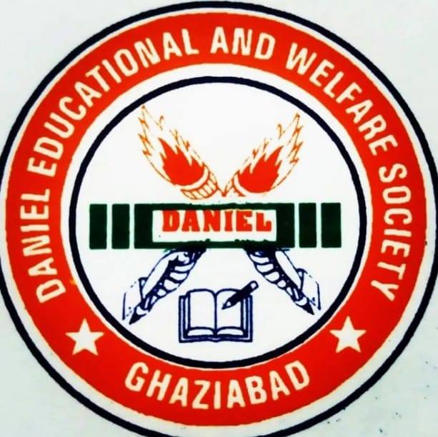 Daniel Public School logo